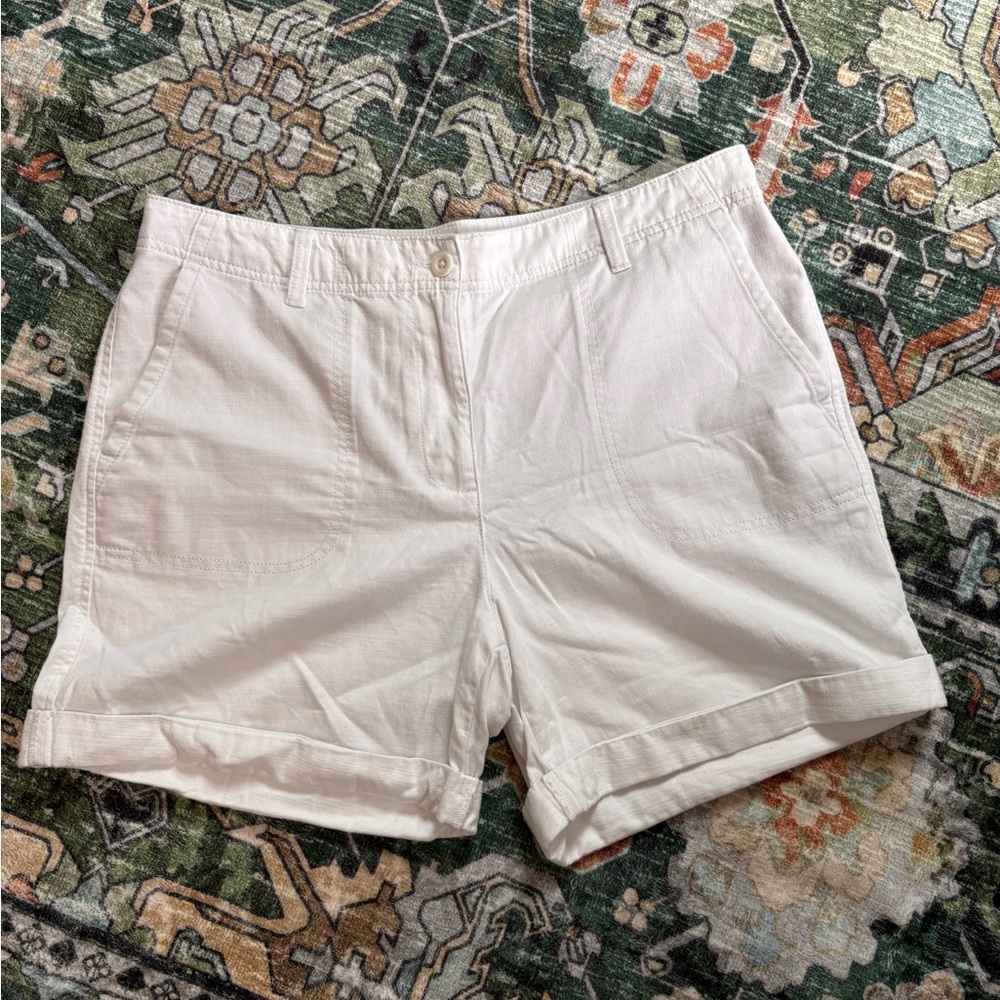 Talbots White Roll-Up  Shorts with Front Pockets